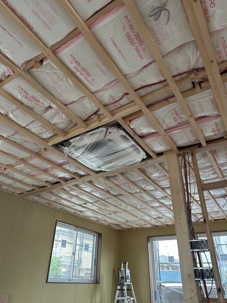 茨城県 土浦市で業務用エアコンの取付けをさせて頂きました。